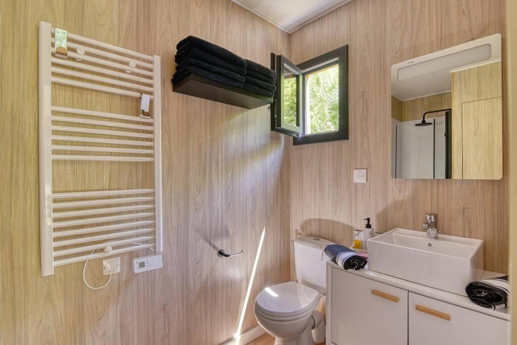 فيلا Chalet De Charme Avec Piscine Aurade المظهر الخارجي الصورة